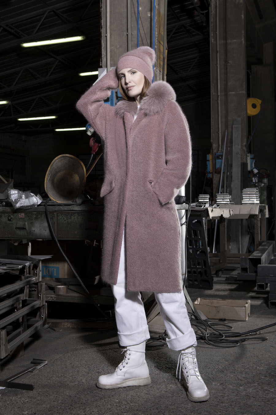 P2026_10a giovi pelliccia fur pink - Fall Winter 2020-21